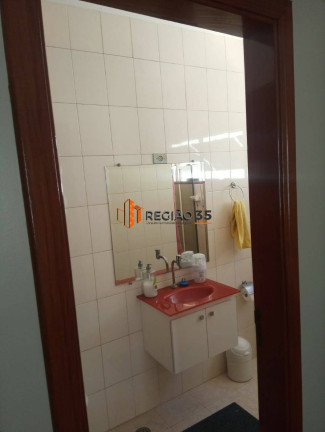 Imagem Casa com 3 Quartos à Venda, 157 m² em Jardim Quisisana - Poços De Caldas Imagem Casa com 3 Quartos à Venda, 157 m² em Jardim Quisisana - Poços De Caldas