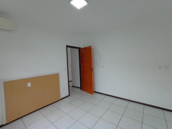 Imagem Casa com 3 Quartos à Venda, 375 m² Imagem Casa com 3 Quartos à Venda, 375 m²