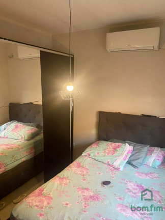 Imagem Casa com 2 Quartos à Venda, 54 m² em Olaria - Canoas Imagem Casa com 2 Quartos à Venda, 54 m² em Olaria - Canoas