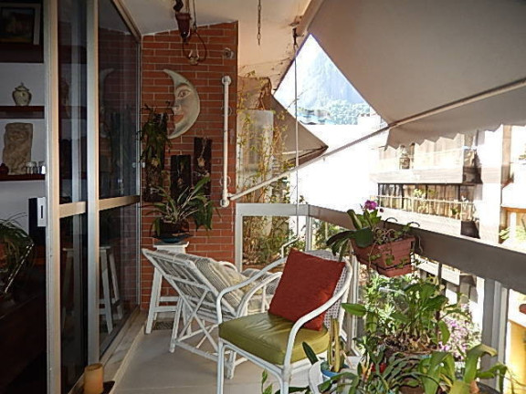 Imagem Apartamento com 4 Quartos à Venda,  em Lagoa - Rio De Janeiro