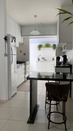 Imagem Casa com 2 Quartos à Venda, 80 m² em Conjunto Residencial Esmeralda - Guaratuba Imagem Casa com 2 Quartos à Venda, 80 m² em Conjunto Residencial Esmeralda - Guaratuba
