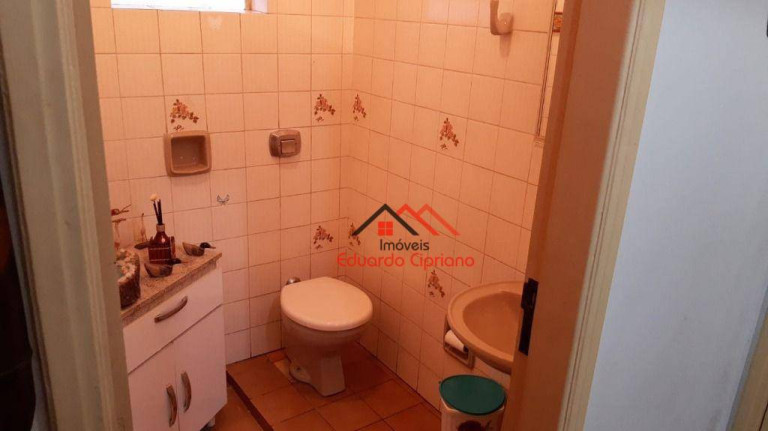 Imagem Casa com 3 Quartos para Alugar, 390 m² em Centro - Caraguatatuba