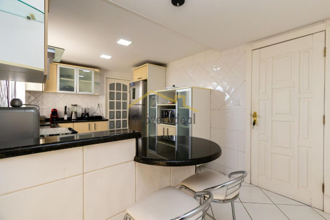 Imagem Casa com 4 Quartos à Venda, 309 m² em Bairro Alto - Curitiba