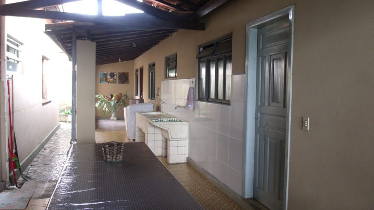 Imagem Casa com 4 Quartos à Venda, 378 m² em Alto Do Cardoso - Pindamonhangaba Imagem Casa com 4 Quartos à Venda, 378 m² em Alto Do Cardoso - Pindamonhangaba