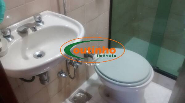 Imagem Apartamento com 2 Quartos à Venda, 64 m² em Maracanã - Rio De Janeiro Imagem Apartamento com 2 Quartos à Venda, 64 m² em Maracanã - Rio De Janeiro