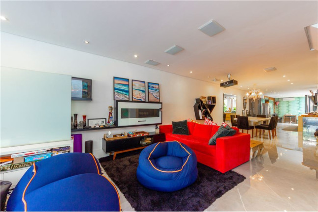 Casa com 4 Quartos à Venda, 169 m²