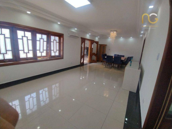 Imagem Casa com 3 Quartos à Venda, 160 m² em Canto Do Forte - Praia Grande Imagem Casa com 3 Quartos à Venda, 160 m² em Canto Do Forte - Praia Grande