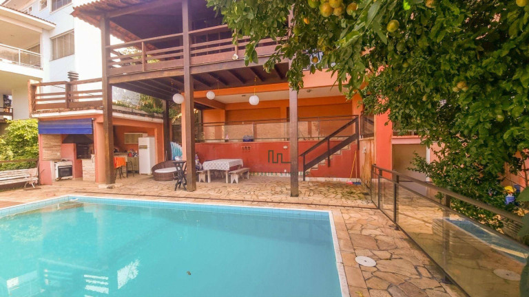 Imagem Casa com 4 Quartos à Venda, 429 m² em Piratininga - Niterói Imagem Casa com 4 Quartos à Venda, 429 m² em Piratininga - Niterói
