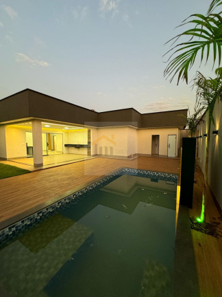 Imagem Casa com 3 Quartos à Venda, 200 m² em Parque Das Flores - Goiânia
