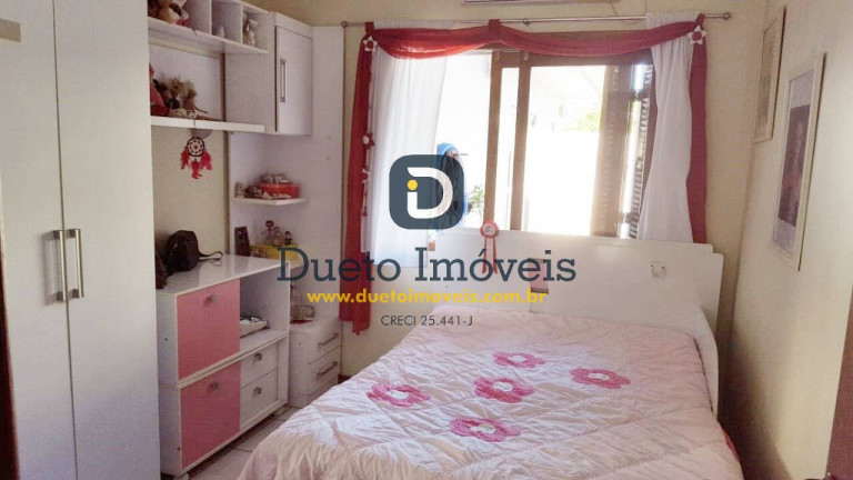Imagem Casa com 3 Quartos à Venda, 165 m² em Camobi - Santa Maria