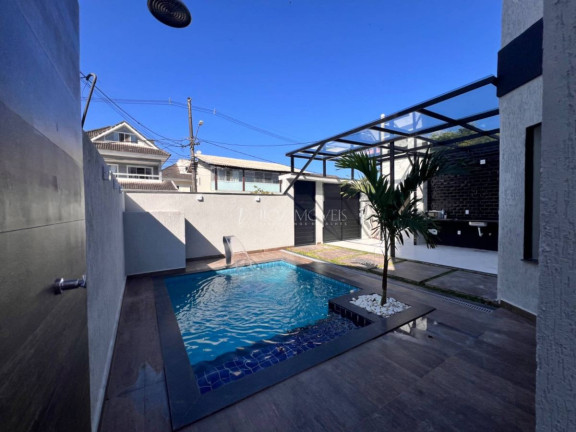 Imagem Casa de Condomínio com 5 Quartos à Venda, 195 m² em Vargem Pequena - Rio De Janeiro