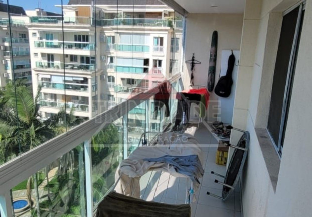 Imagem Imóvel com 4 Quartos à Venda, 200 m² em Barra Da Tijuca - Rio De Janeiro Imagem Imóvel com 4 Quartos à Venda, 200 m² em Barra Da Tijuca - Rio De Janeiro