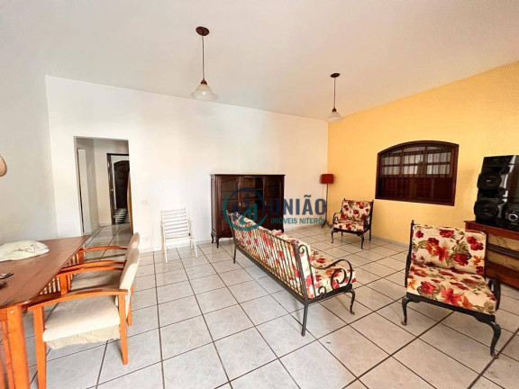 Imagem Casa com 3 Quartos à Venda, 260 m² em Itaipu - Niterói Imagem Casa com 3 Quartos à Venda, 260 m² em Itaipu - Niterói