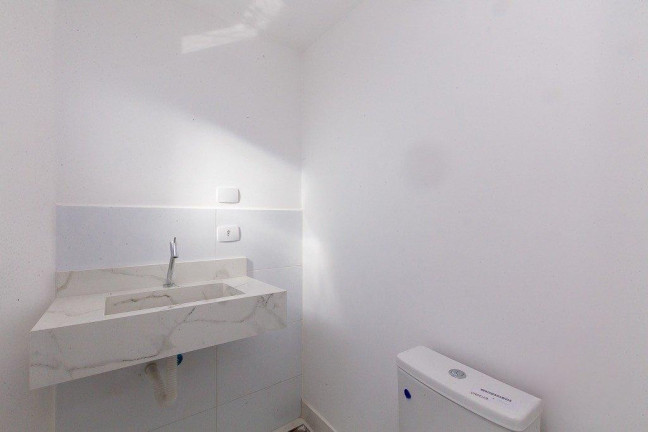 Imagem Sobrado com 4 Quartos à Venda, 176 m² em Abranches - Curitiba Imagem Sobrado com 4 Quartos à Venda, 176 m² em Abranches - Curitiba