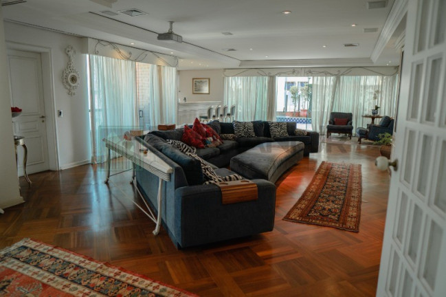 Imagem Imóvel com 4 Quartos à Venda, 770 m² em Jardim Paulista - São Paulo Imagem Imóvel com 4 Quartos à Venda, 770 m² em Jardim Paulista - São Paulo