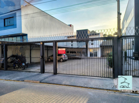 Sala Comercial à Venda, 300 m² em Centro - Louveira