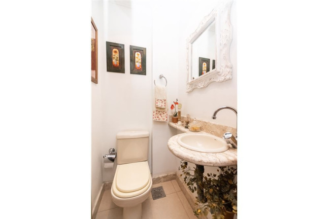 Imagem Imóvel com 3 Quartos à Venda, em Auxiliadora - Porto Alegre Imagem Imóvel com 3 Quartos à Venda, em Auxiliadora - Porto Alegre