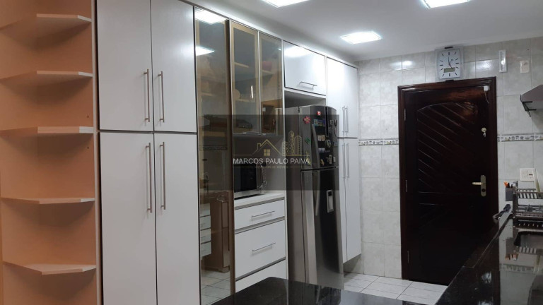 Imagem Sobrado com 3 Quartos à Venda, 164 m² em Jardim Vila Galvão - Guarulhos Imagem Sobrado com 3 Quartos à Venda, 164 m² em Jardim Vila Galvão - Guarulhos