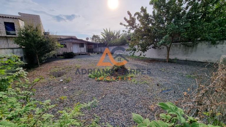 Imagem Terreno à Venda, 34 m² em Centro - Penha Imagem Terreno à Venda, 34 m² em Centro - Penha