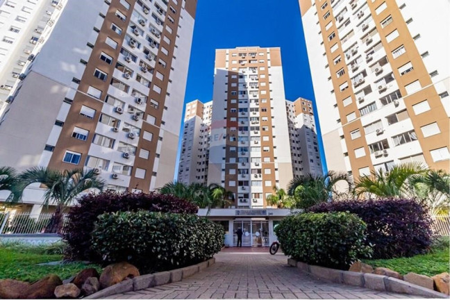 Imagem Imóvel com 2 Quartos à Venda, em Vila Ipiranga - Porto Alegre Imagem Imóvel com 2 Quartos à Venda, em Vila Ipiranga - Porto Alegre
