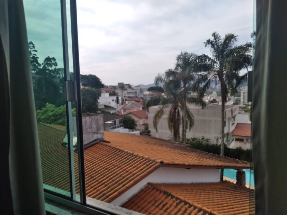 Imagem Casa com 4 Quartos à Venda, 181 m² em Trindade - Florianópolis Imagem Casa com 4 Quartos à Venda, 181 m² em Trindade - Florianópolis