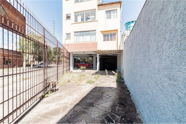 Imagem Imóvel com 2 Quartos à Venda, em Passo Da Areia - Porto Alegre Imagem Imóvel com 2 Quartos à Venda, em Passo Da Areia - Porto Alegre