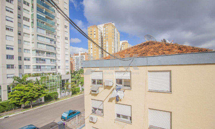 Imagem Apartamento com 1 Quarto à Venda, 41 m² em Passo Da Areia - Porto Alegre Imagem Apartamento com 1 Quarto à Venda, 41 m² em Passo Da Areia - Porto Alegre