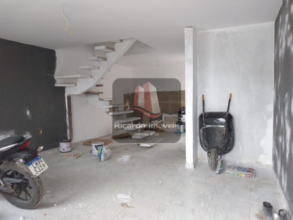 Imagem Imóvel com 2 Quartos à Venda, 150 m² em Peró - Cabo Frio Imagem Imóvel com 2 Quartos à Venda, 150 m² em Peró - Cabo Frio