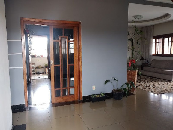 Imagem Casa com 7 Quartos à Venda, 280 m² em Nacional - Contagem Imagem Casa com 7 Quartos à Venda, 280 m² em Nacional - Contagem