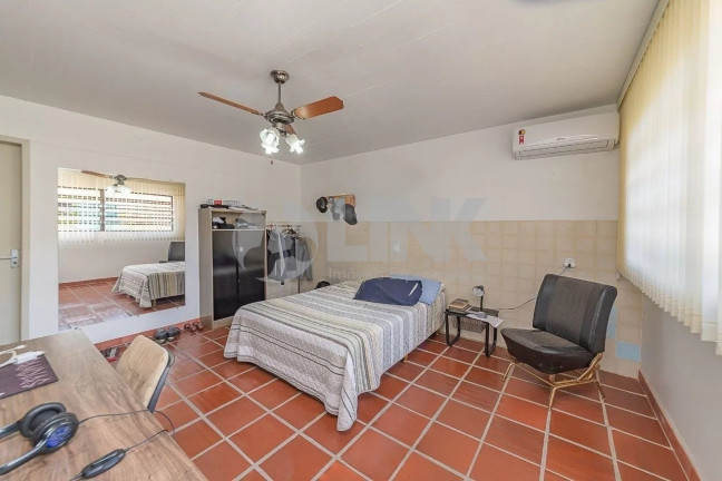 Imagem Casa com 3 Quartos à Venda, 258 m² em Chácara Das Pedras - Porto Alegre