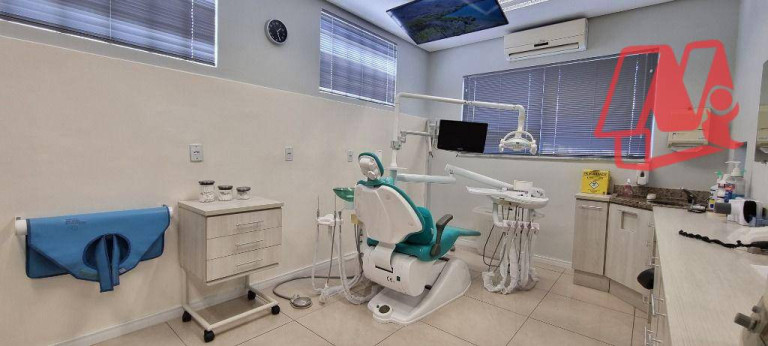 Imagem Sala Comercial à Venda ou Locação, 65 m² em Auxiliadora - Porto Alegre Imagem Sala Comercial à Venda ou Locação, 65 m² em Auxiliadora - Porto Alegre