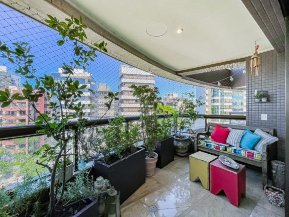 Imagem Apartamento com 4 Quartos à Venda, 237 m² em Auxiliadora - Porto Alegre Imagem Apartamento com 4 Quartos à Venda, 237 m² em Auxiliadora - Porto Alegre