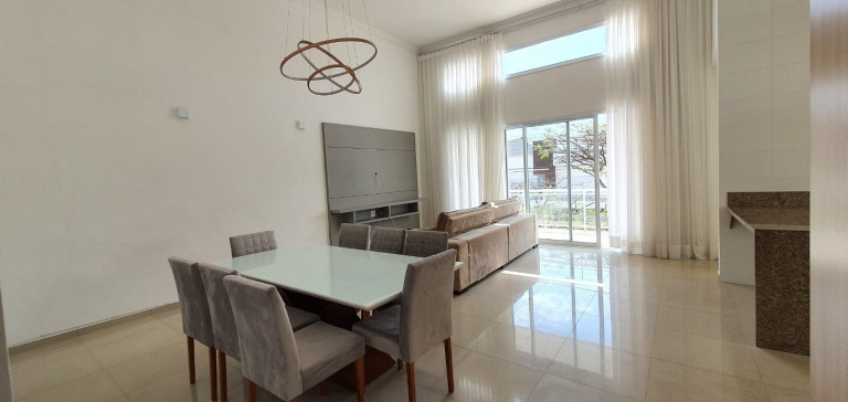 Imagem Casa com 5 Quartos para Alugar, 200 m² em Residencial Euroville - Bragança Paulista Imagem Casa com 5 Quartos para Alugar, 200 m² em Residencial Euroville - Bragança Paulista