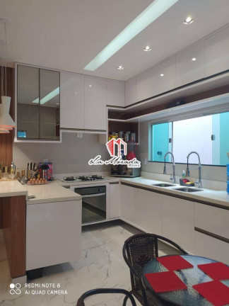 Imagem Casa com 3 Quartos à Venda, 240 m² em Parque 10 De Novembro - Manaus