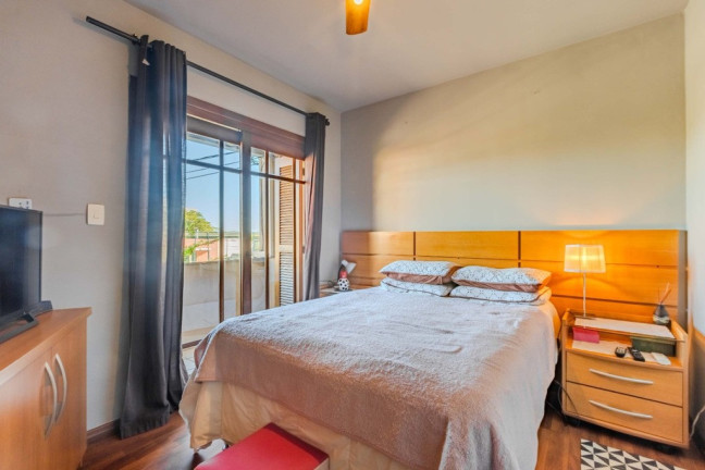 Imagem Casa de Condomínio com 4 Quartos à Venda, 202 m² em Ipanema - Porto Alegre Imagem Casa de Condomínio com 4 Quartos à Venda, 202 m² em Ipanema - Porto Alegre
