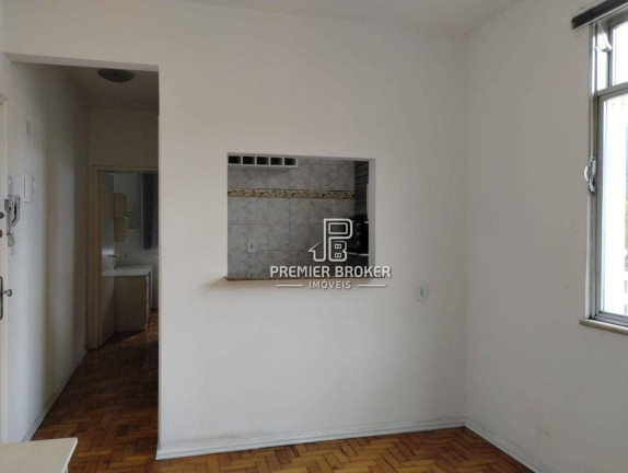 Imagem Apartamento com 1 Quarto à Venda, 30 m² em Alto - Teresópolis Imagem Apartamento com 1 Quarto à Venda, 30 m² em Alto - Teresópolis