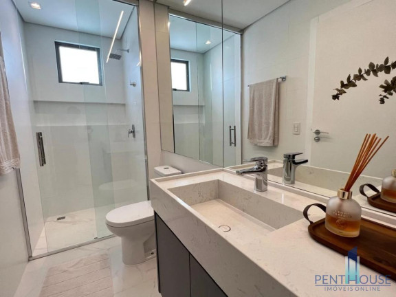 Imagem Apartamento com 4 Quartos à Venda, 168 m² em Pioneiros - Balneário Camboriú Imagem Apartamento com 4 Quartos à Venda, 168 m² em Pioneiros - Balneário Camboriú
