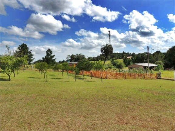 Imagem Casa com 2 Quartos à Venda, 2.340 m² em águas Claras - Viamão