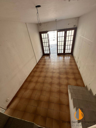 Imagem Casa com 4 Quartos à Venda, 113 m² em Barro Vermelho - São Gonçalo Imagem Casa com 4 Quartos à Venda, 113 m² em Barro Vermelho - São Gonçalo