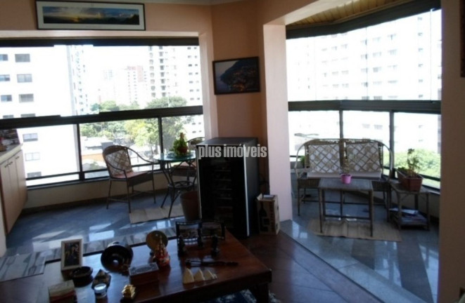Imagem Apartamento com 4 Quartos à Venda, 200 m² em Moema - São Paulo Imagem Apartamento com 4 Quartos à Venda, 200 m² em Moema - São Paulo