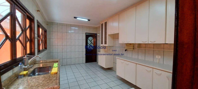 Imagem Sobrado com 3 Quartos à Venda, 220 m² em Parque Renato Maia - Guarulhos Imagem Sobrado com 3 Quartos à Venda, 220 m² em Parque Renato Maia - Guarulhos