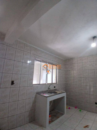 Imagem Casa com 2 Quartos para Alugar, 125 m² em Jardim Acácio - Guarulhos