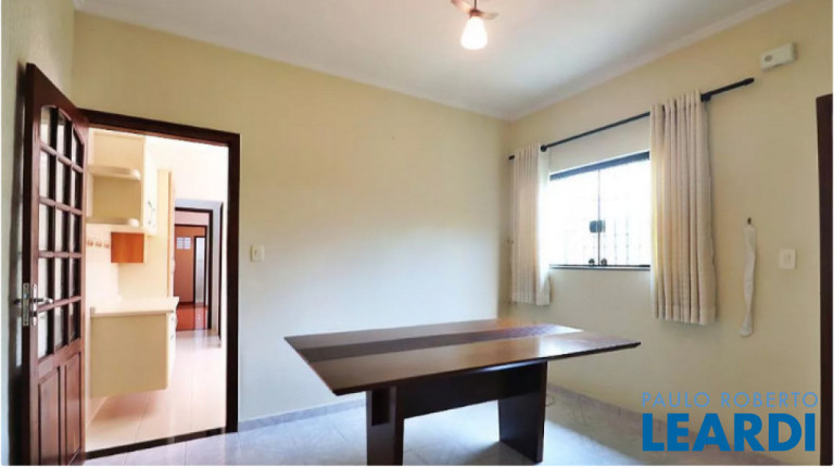 Imagem Casa com 3 Quartos à Venda, 130 m² em Jardim Stella - Santo André Imagem Casa com 3 Quartos à Venda, 130 m² em Jardim Stella - Santo André