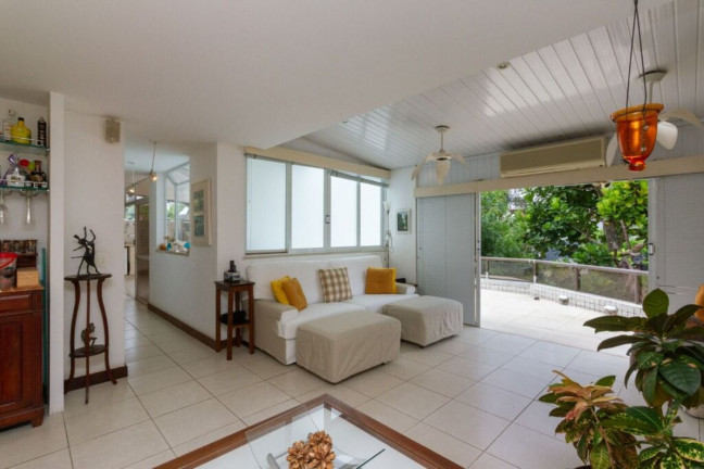 Imagem Imóvel com 5 Quartos à Venda, 413 m² em Barra Da Tijuca - Rio De Janeiro Imagem Imóvel com 5 Quartos à Venda, 413 m² em Barra Da Tijuca - Rio De Janeiro