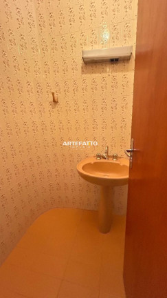 Imagem Casa com 3 Quartos à Venda, 360 m² Imagem Casa com 3 Quartos à Venda, 360 m²