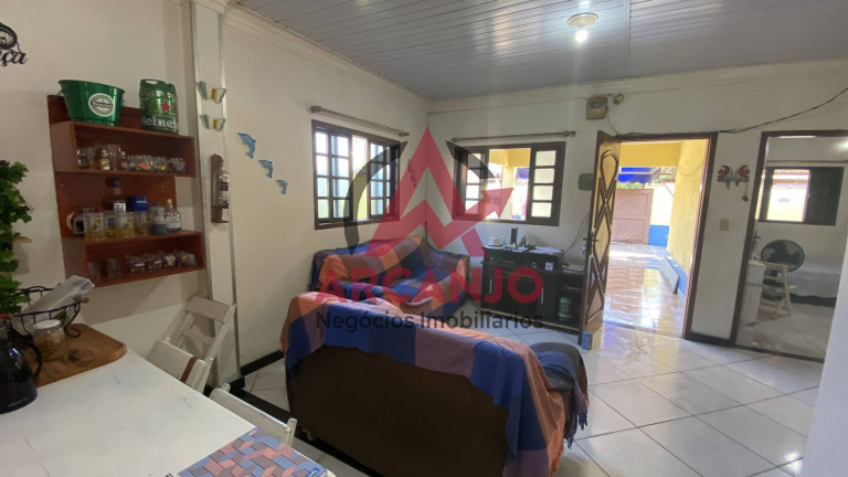 Casa com 3 Quartos à Venda, 215 m² em Estufa Ii - Ubatuba