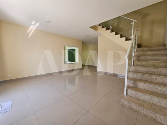 Imagem Casa com 3 Quartos à Venda, 200 m² em Vargem Pequena - Rio De Janeiro