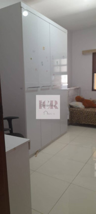 Imagem Casa com 2 Quartos à Venda, em Vila Augusta - Sorocaba Imagem Casa com 2 Quartos à Venda, em Vila Augusta - Sorocaba
