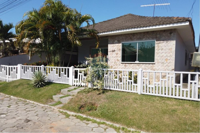 Imagem Casa de Condomínio com 3 Quartos à Venda, 135 m² em Centro - Maricá Imagem Casa de Condomínio com 3 Quartos à Venda, 135 m² em Centro - Maricá