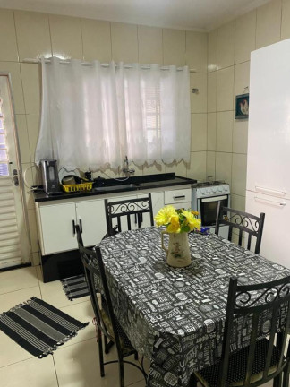 Imagem Casa com 4 Quartos à Venda, 200 m² em Jardim Brasil - Avaré